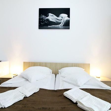 Anne'S House Apartment ซีบิว ภายนอก รูปภาพ