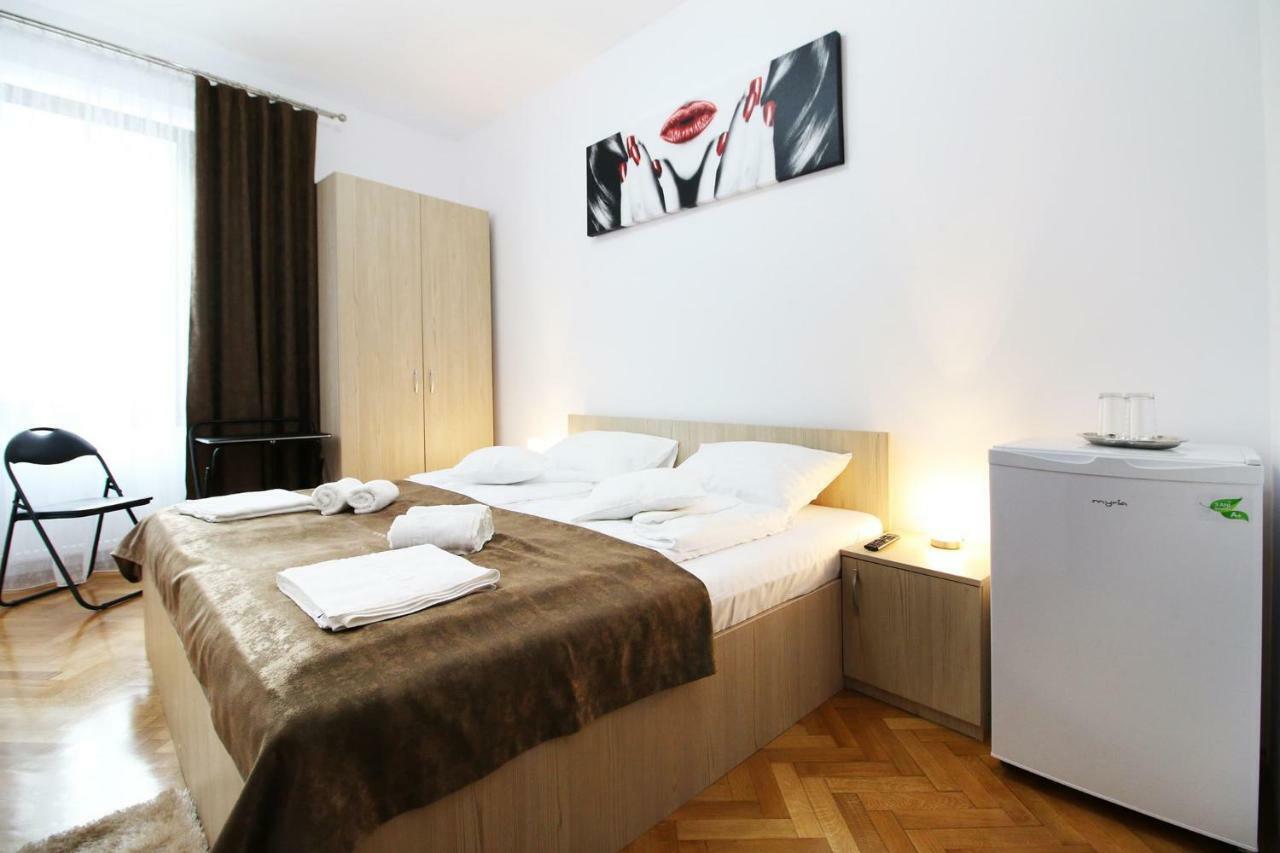 Anne'S House Apartment ซีบิว ภายนอก รูปภาพ